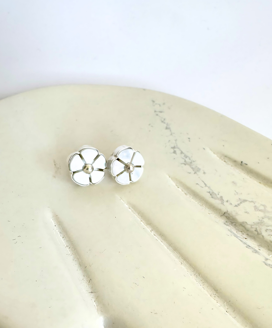 Mother of Pearl Flower Earrings